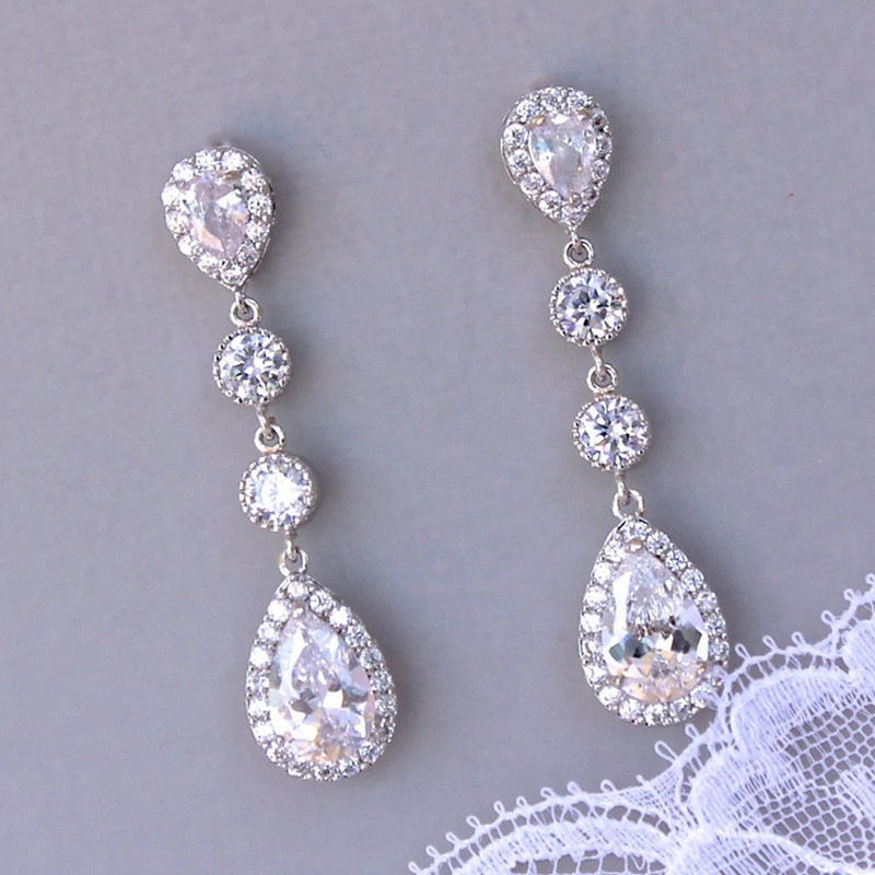 Korean-style Ultra-shimmering Water-drop Bridal Long EarringsElegant And Chic