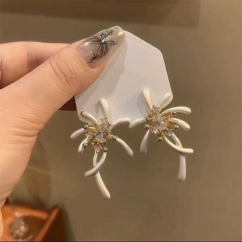 Dramatic Rhinestone Firework Studs, Unique Luxury Earrings, 2026 New For Daily Commute