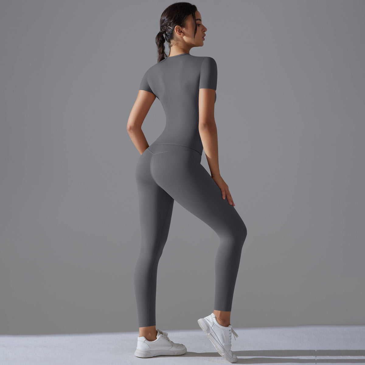 Women's Solid Color Quick-drying Yoga Clothes Short-sleeved Trousers Sports Suit