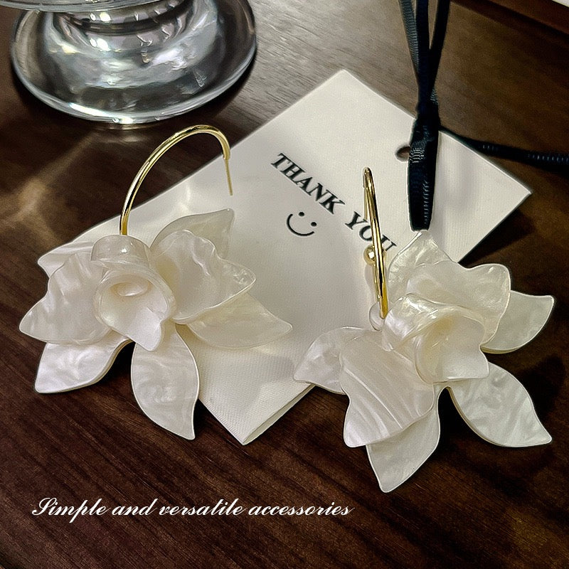 French Vintage Gardenia Flower Earrings For Women Fairy Elegant Stud Earrings Luxury Fashion Jewelry