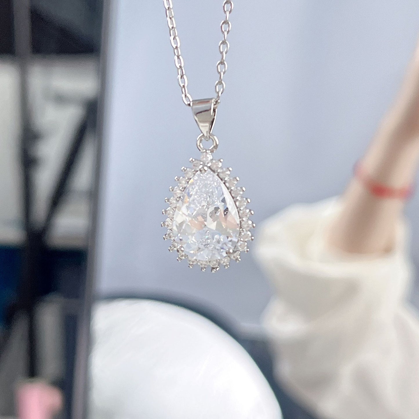 Online Store Supply Spot Low Price Wholesale Aaa Zircon Water Drop Pendant Korean Style Necklace Ice Flower