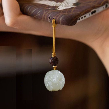 Natural Hetian Jade Twelve Zodiac Signs Car Key Pendant Key Chain Chain Men And Women Mobile Phone Chain Ornaments