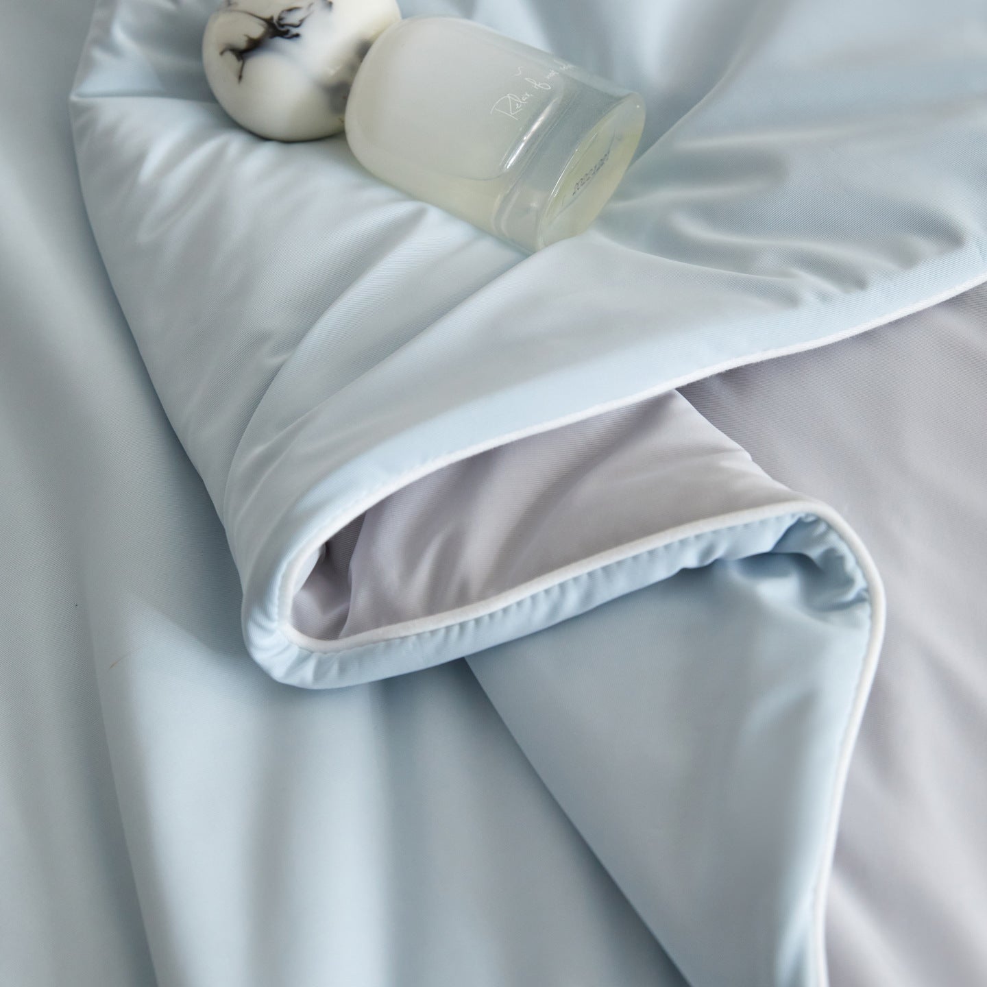 Class A Ultra-soft Soybean Fiber Summer Quilt Nylon-spandex Cool-touch Silk Summer Cooling Quilt
