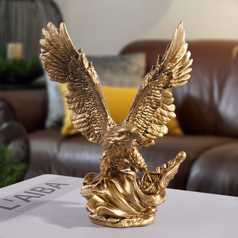 American-style Home Decor Eagle Figurine Soaring Hawk For The Living Room