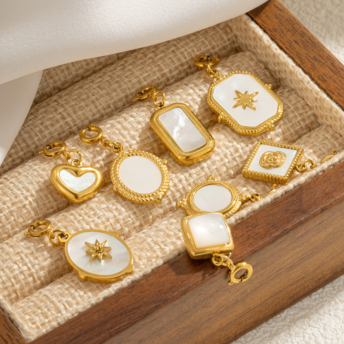 Gold-plated Accessories Traditional-style Pendants DIY Jewelry Handmade Components With Bead-setting Holes