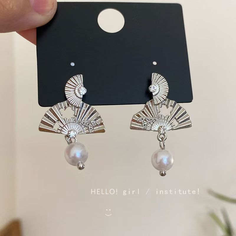 New Chinese Oriental Style Fan-shaped Earrings For Women, Cold Elegant Niche Unique Stud Earrings, Vintage Cheongsam Traditional Ear Jewelry