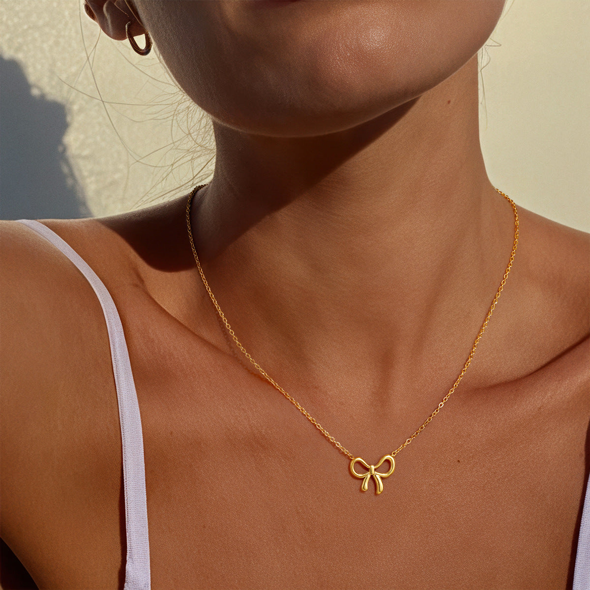 Best Selling European American Jewelry, Niche Bow Design Necklace Inlaid Pearls, Elegant Versatile Clavicle Chain For Women