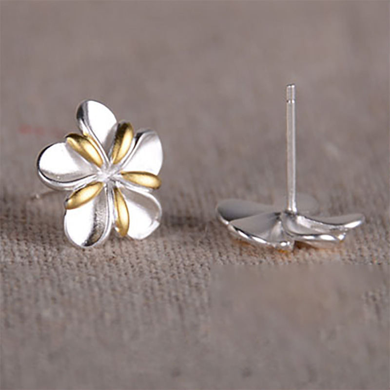 Fashionable Korean-style Flower Stud Earrings