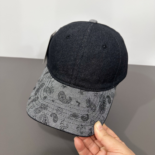 American-style Hooded Deep-seamed Walnut Flower Brimmed Denim Baseball Cap. Available In Multiple Colors. Suitable For Both Men And Women. Perfect For Daily And Outdoor Outings.