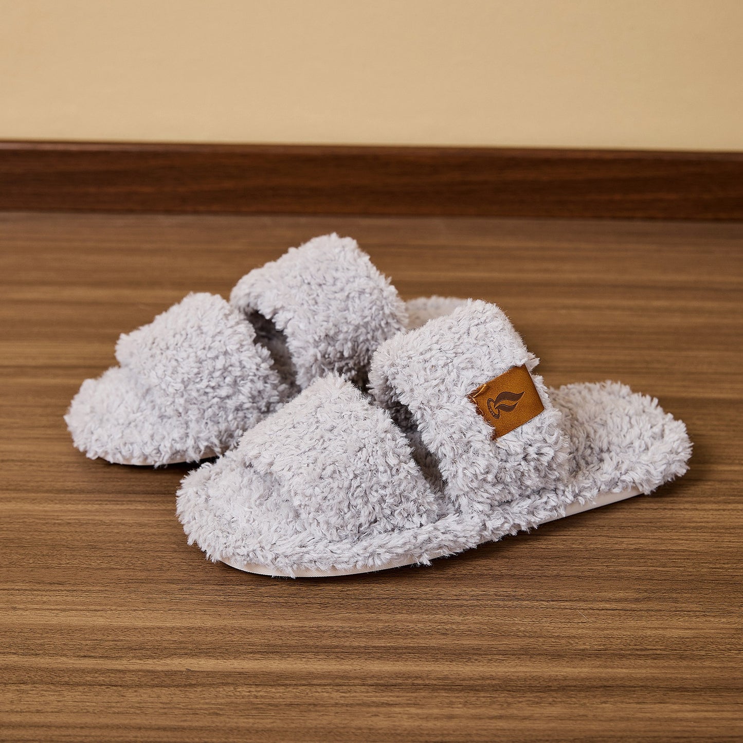 Womens Plush Home Slippers  Winter  Thick Soles  Non-slip