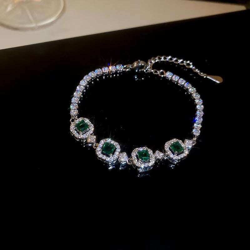 Western Style Cubic Zirconia Heart Bangle Premium Chic Bracelet Elegant Niche Trendy Fashion Accessory