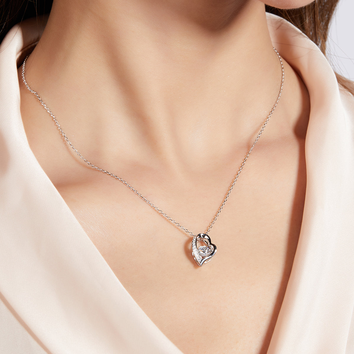 S925 Sterling Silver 0.5ct D Color VVS1 Moissanite Open Heart Necklace 45cm Platinum Plated GRA Certified Gift Box