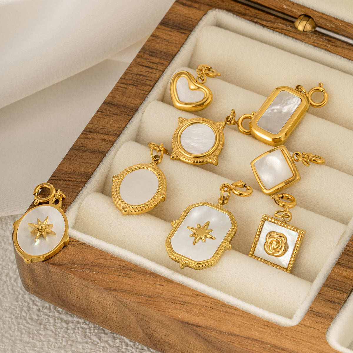 Gold-plated Accessories Traditional-style Pendants DIY Jewelry Handmade Components With Bead-setting Holes