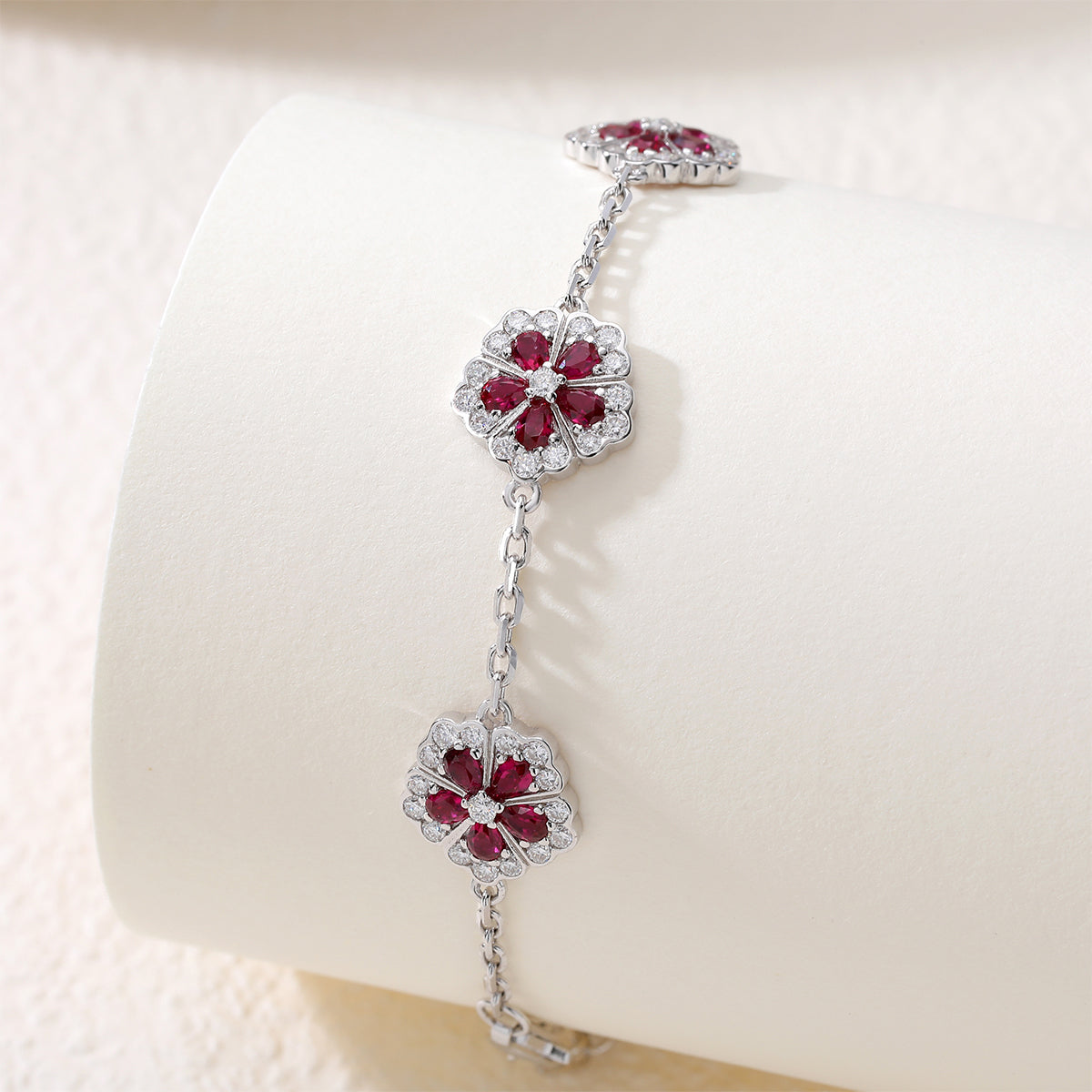 S925 Sterling Silver Red Lab-Grown Gemstone Flower Bracelet 16cm Platinum Plated With D Color VVS1 Moissanite GRA Certified Gift Box