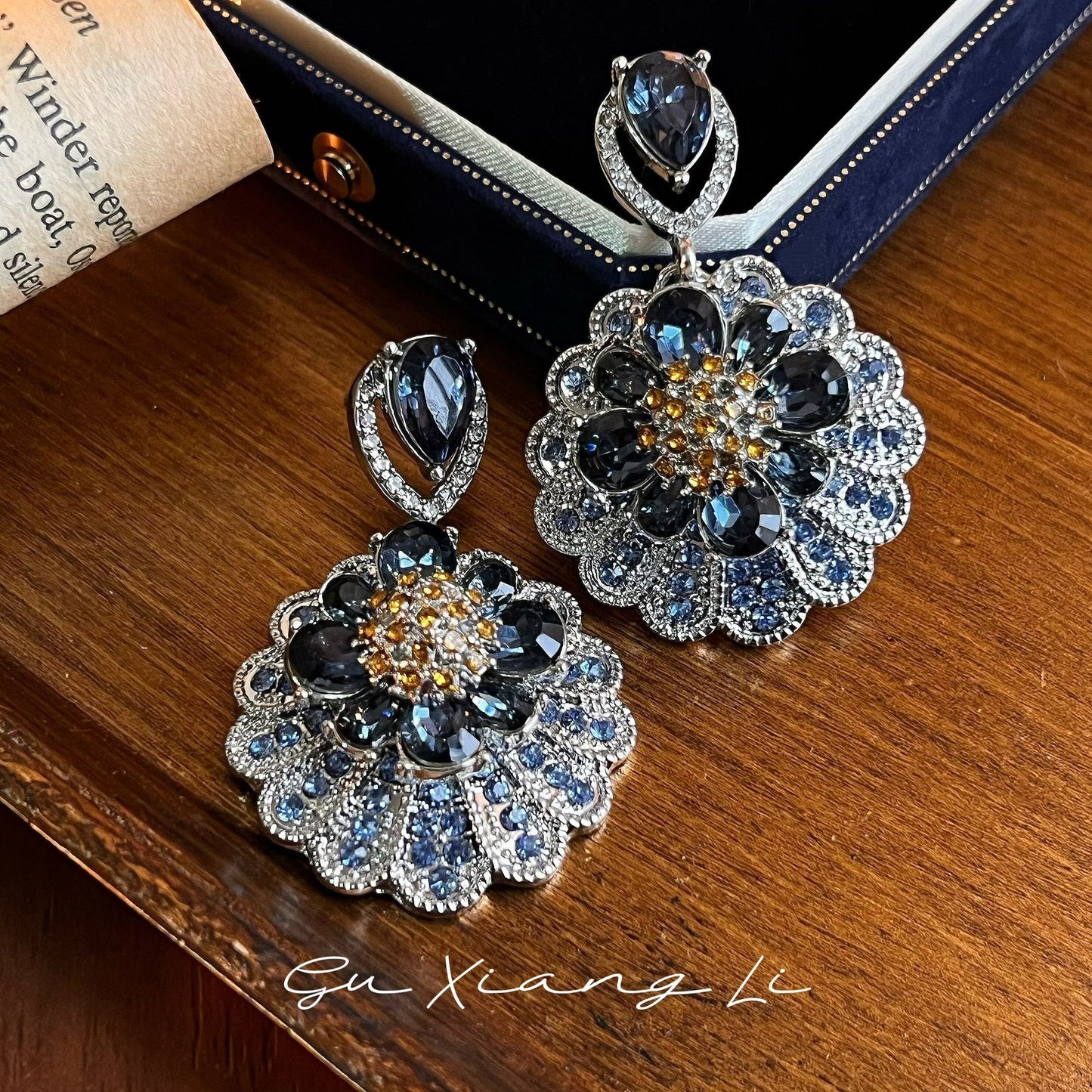 Classic Vintage Clip-on Earrings In French Retro Style. Featured With Exquisite Micro Pave Craftsmanship, Shining Brightly With Premium Texture.
