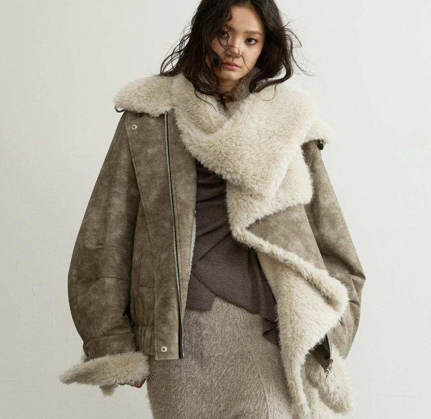 Detachable Fur Collar Versatile Styling Options PU Leather Jacket