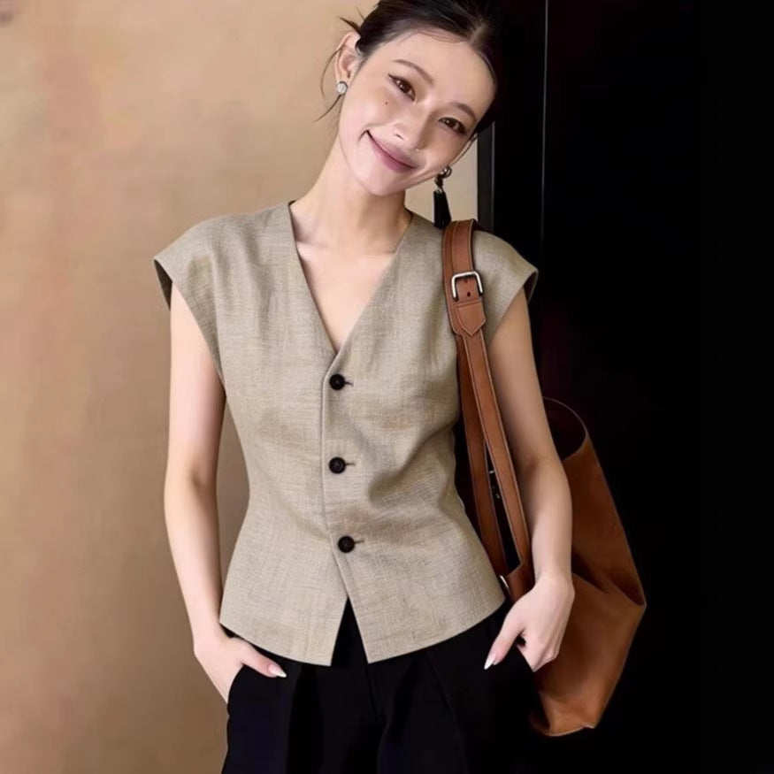 Summer Office-chic Sleek And Professional Sleeveless Top For Commuting