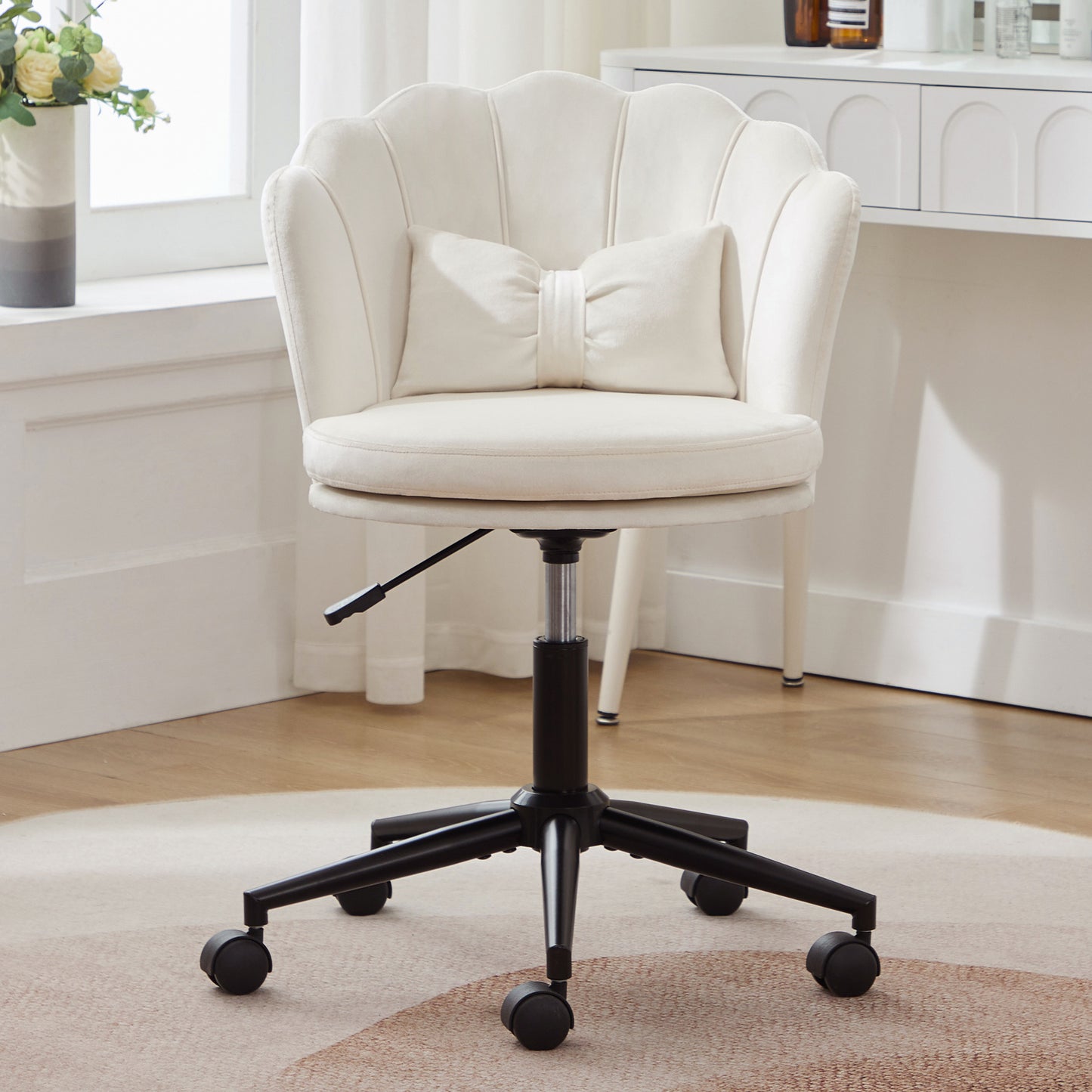 Modern Design  Dressing Chair, Office Chair, Petal-shaped Backrest, Butterfly-shaped Lumbar Cushion, Height Adjustable, Soft Seat Cushion.Suitable For Living Room, Bedroom, Office, Etc.