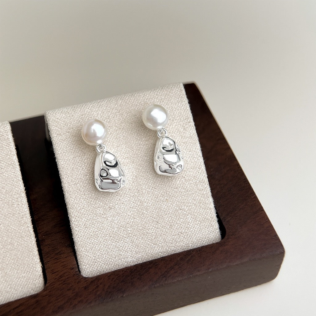 Vintage Freshwater Pearl Earrings Women French Baroque Stud Earrings Elegant Premium Gift