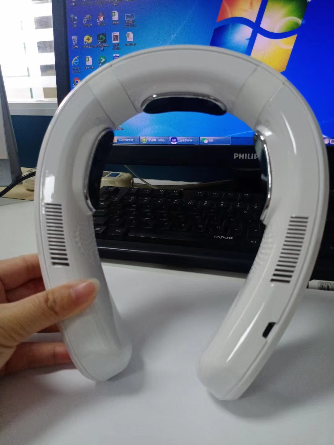 Halter Cooling Fan USB Charging Portable Leafless