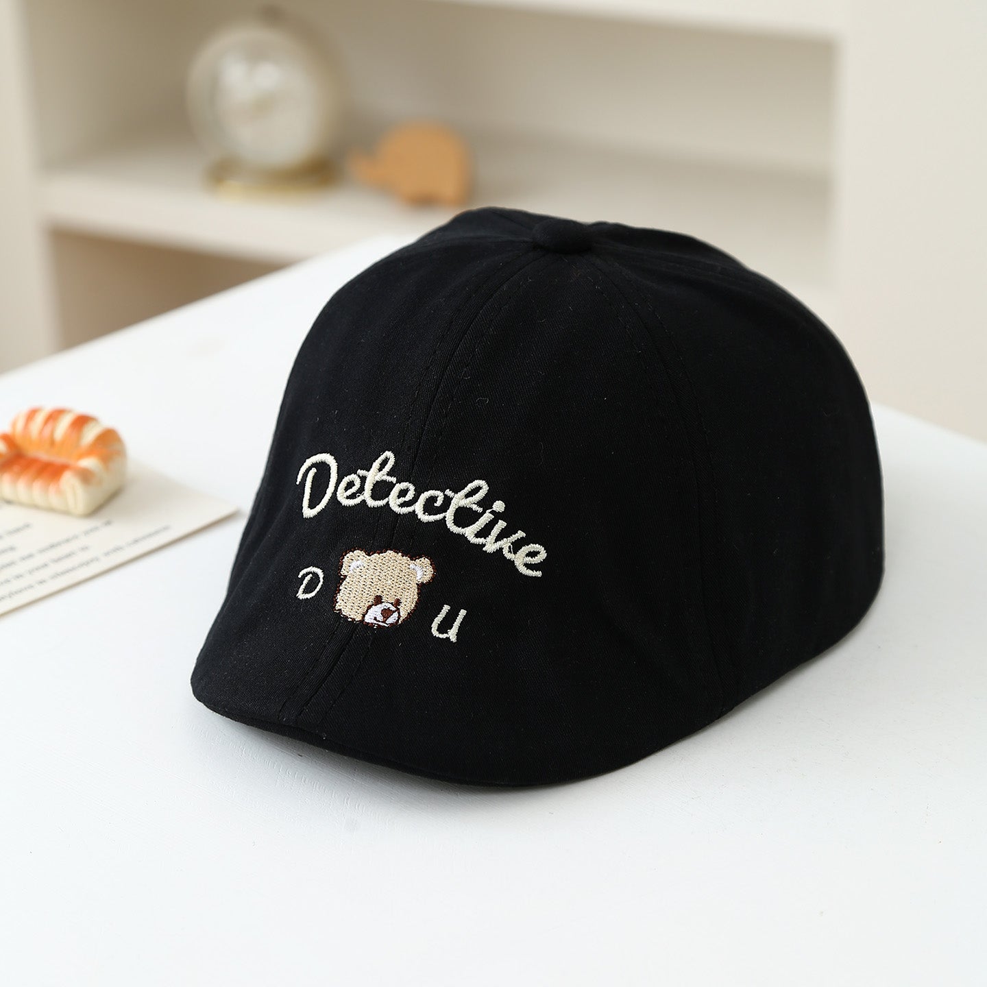 Spring And Summer Baby Outdoor Play Detective Little Bear Embroidered Children's Forward Hat Retro British Style Beret