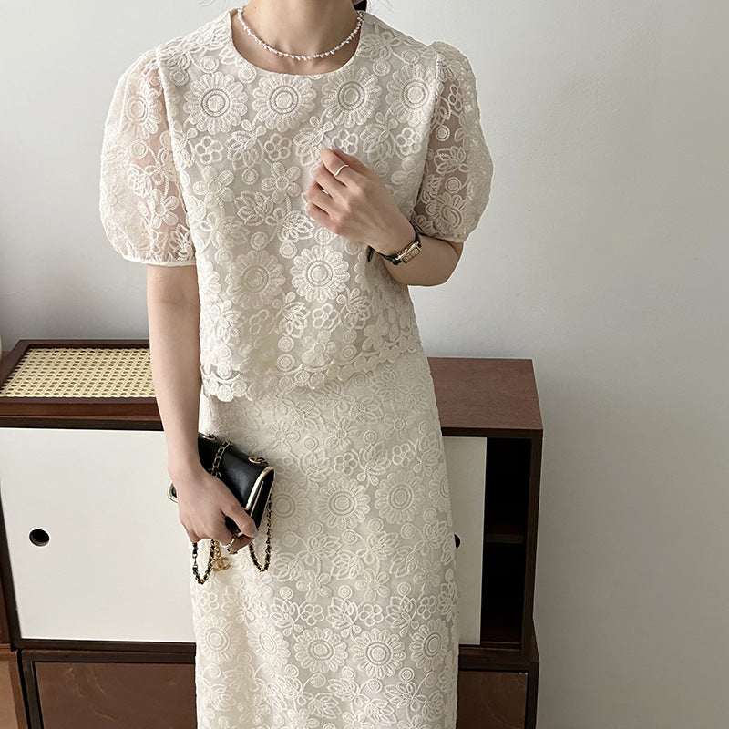 Fashionable Korean-style Top And Skirt Set For Women