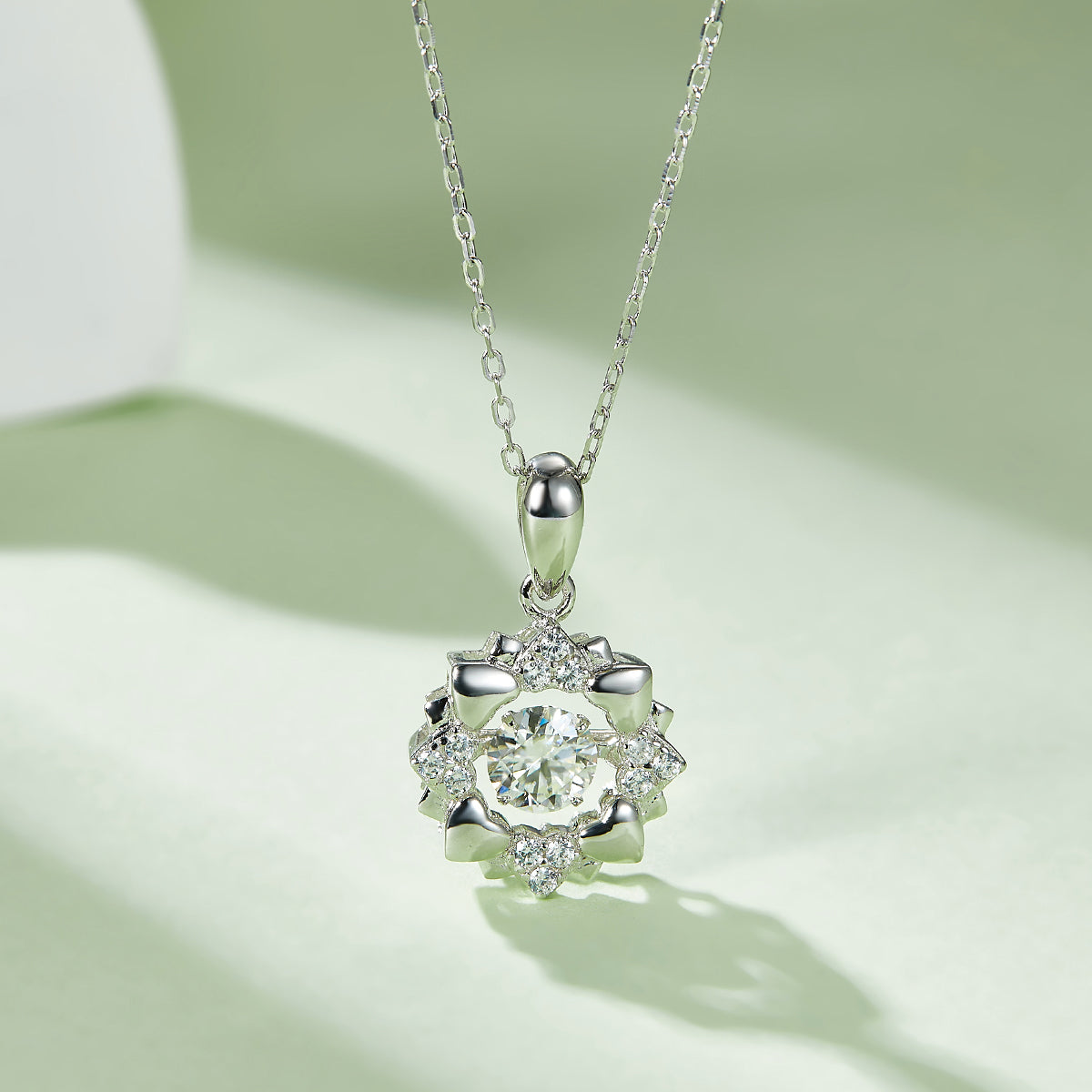 S925 Sterling Silver 0.5ct D Color VVS1 Moissanite Flower Pendant Necklace 45cm Platinum Plated GRA Certified Gift Box