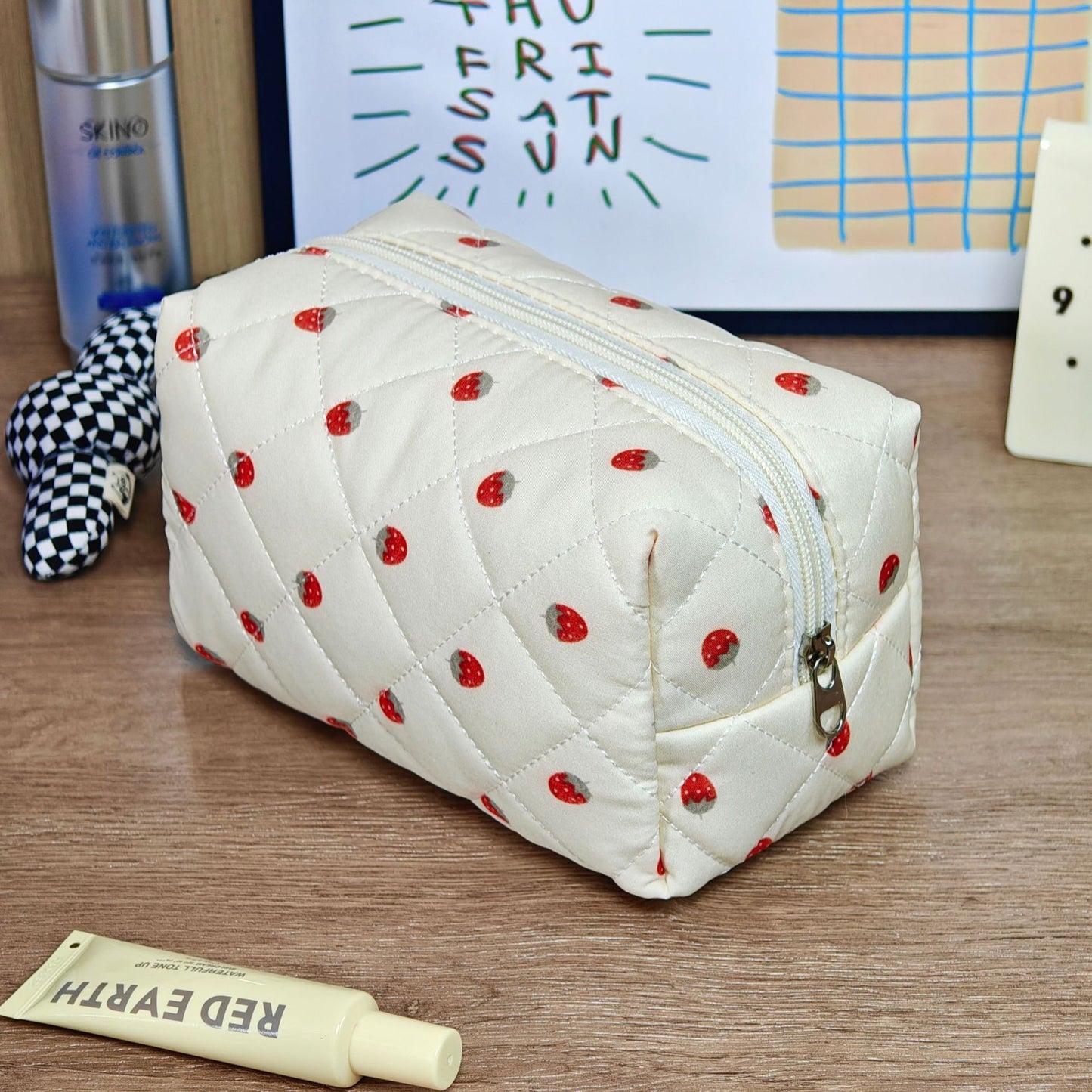 Printed Quilted Makeup Large Capacity Portable Toiletry Bag For Travel