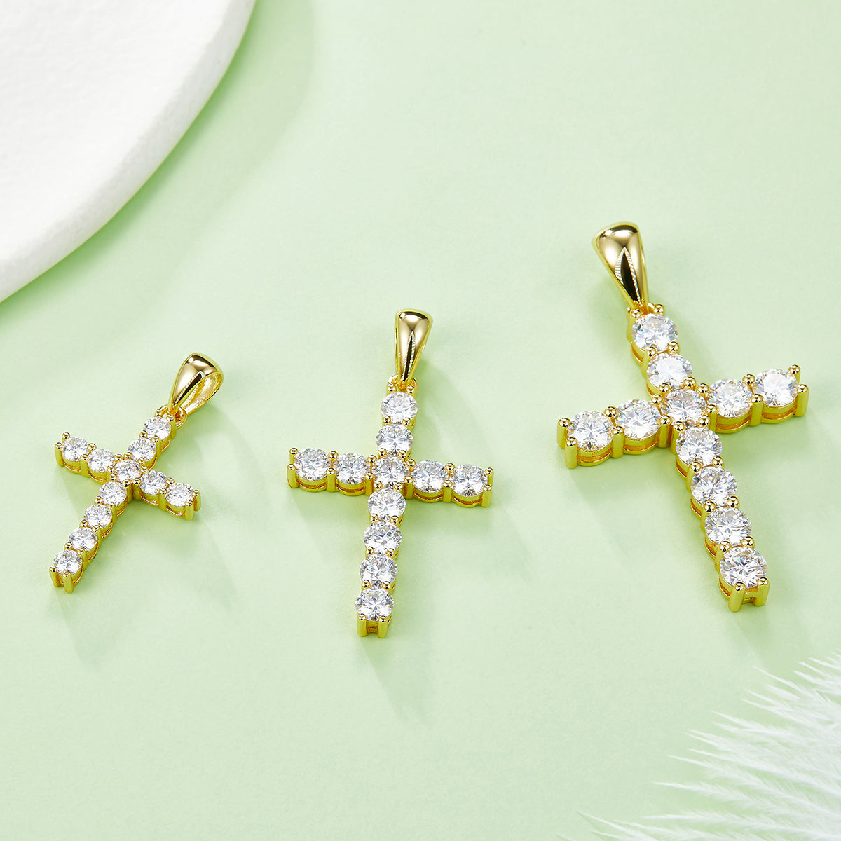 S925 Sterling Silver D Color VVS1 Moissanite Cross Pendant No Chain 1.6g Platinum Plated GRA Certified Gift Box