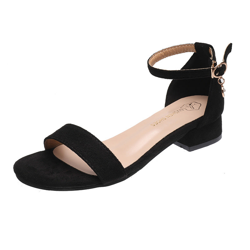 Plus-size Low-heeled Sandals Womens New Korean-style Design