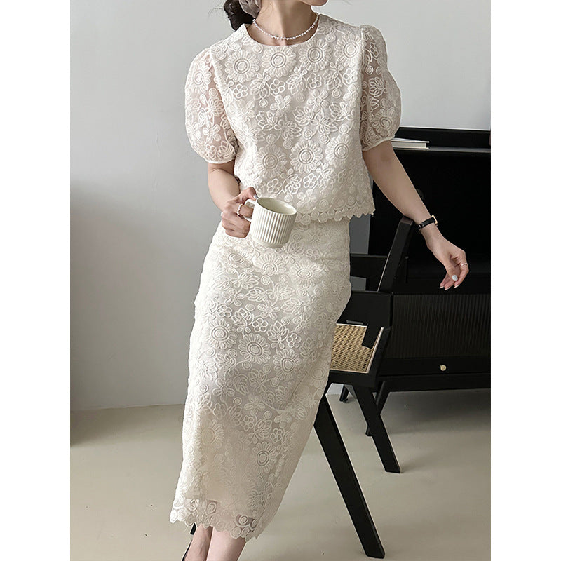 Fashionable Korean-style Top And Skirt Set For Women