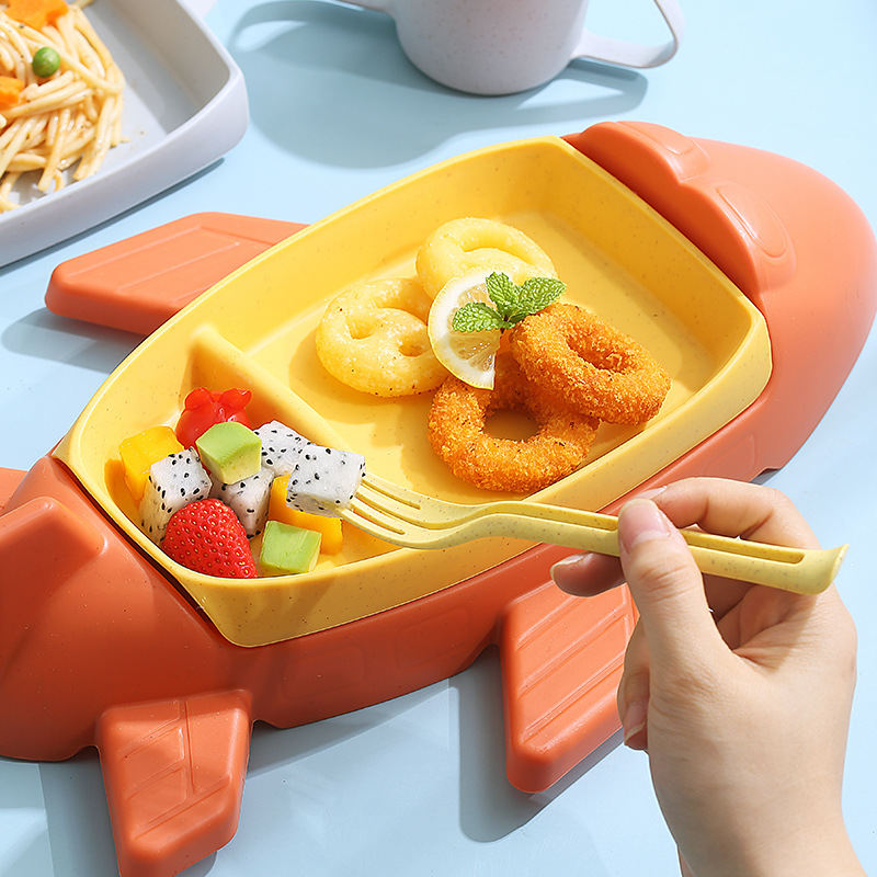 Airplane-Style Six-Piece Childrens Complementary Food Dinnerware Set